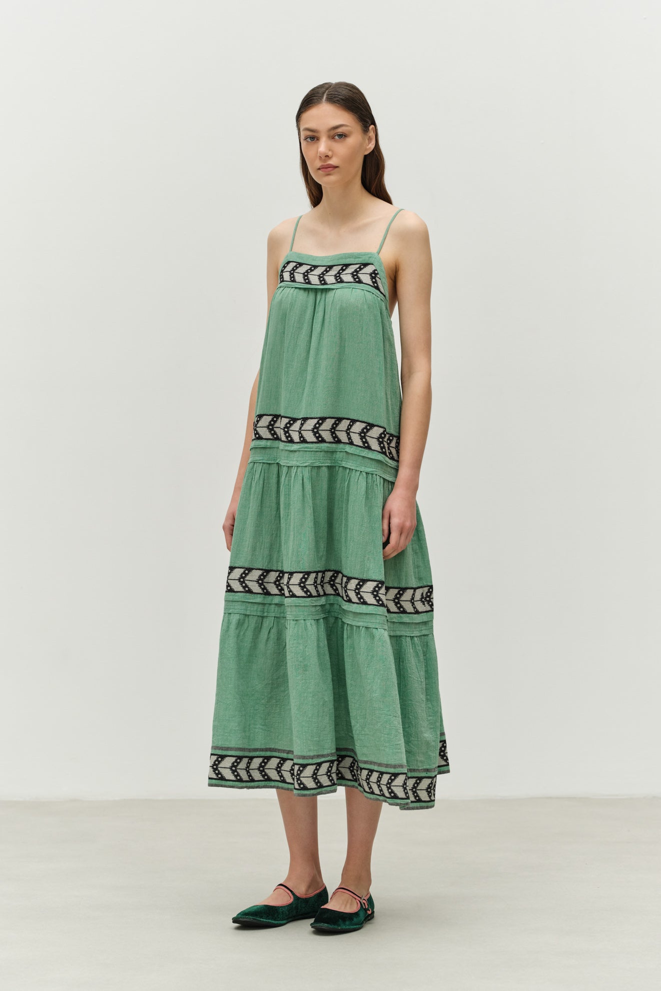 devotion dress green Devotion Twins Geraros Tiered Midi Dress Green