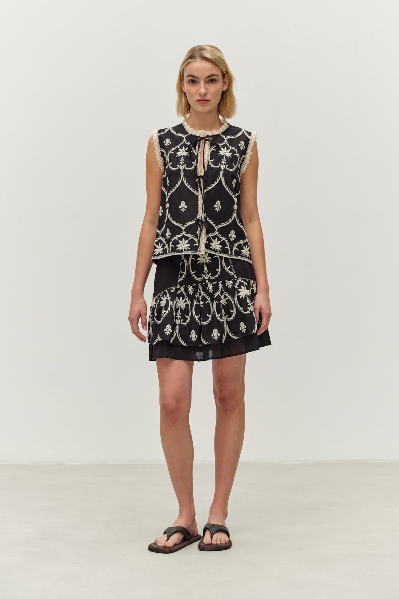 Devotion_SS255284_2048x.jpg?v=